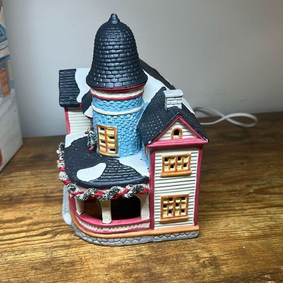 Vtg 1996 Porcelain Victorian House Dickensville Christmas Village NOMA LOOK - Picture 4 of 11